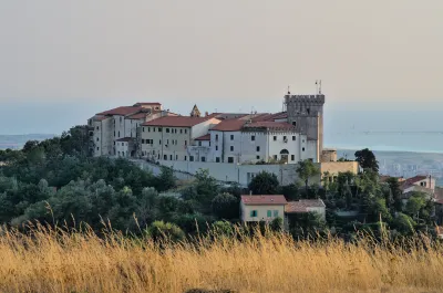 Blick auf die Küste von Castiglioncello